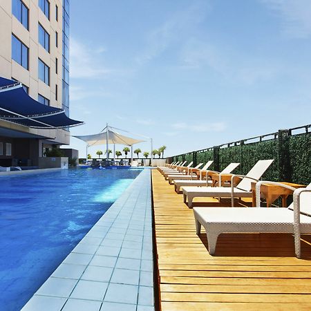 Hotel The Bellevue Manila à Muntinlupa City Extérieur photo