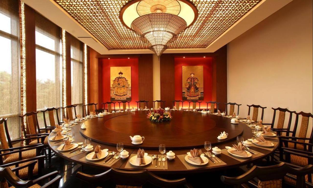 Hotel The Bellevue Manila à Muntinlupa City Extérieur photo