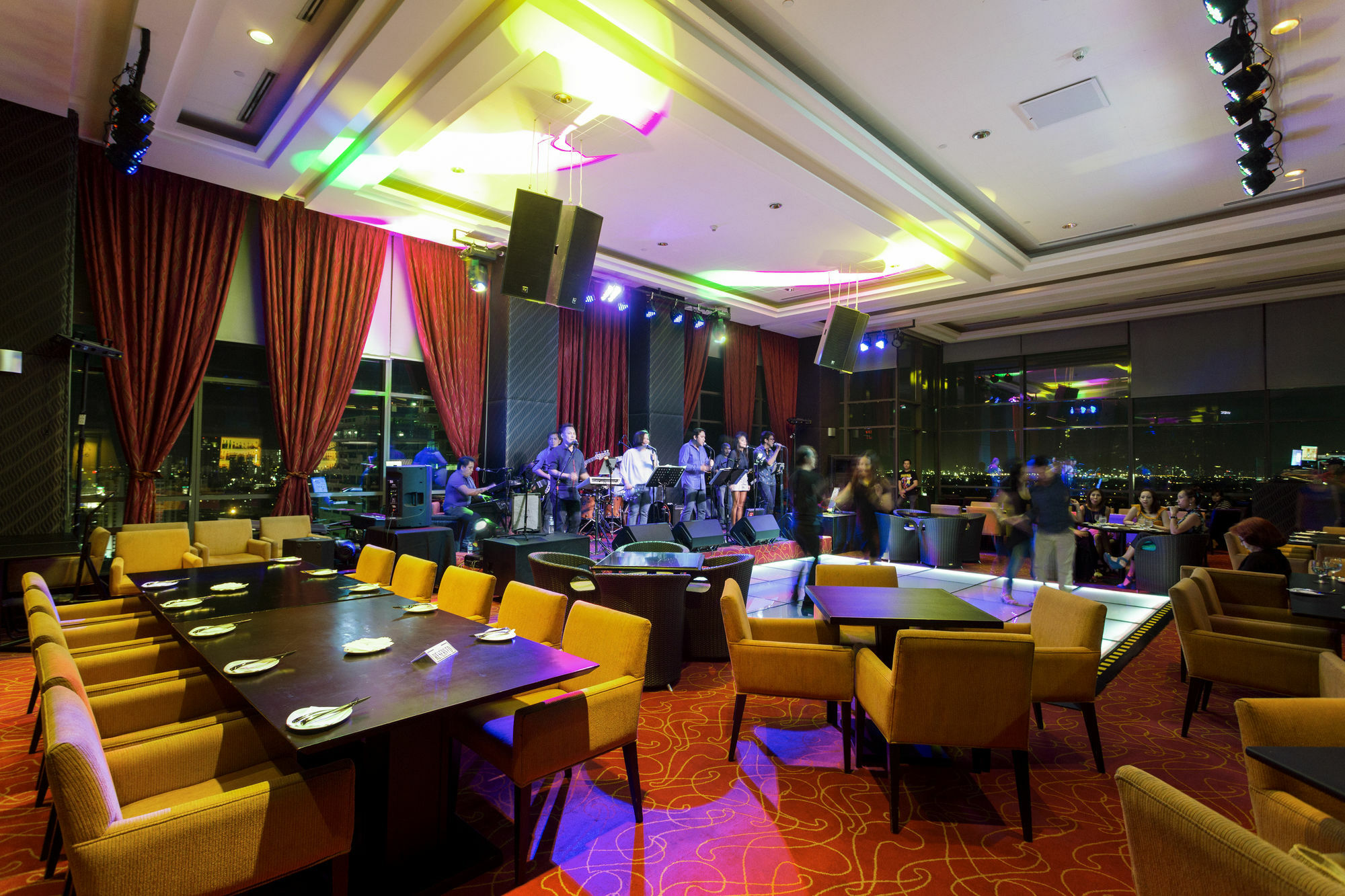 Hotel The Bellevue Manila à Muntinlupa City Extérieur photo