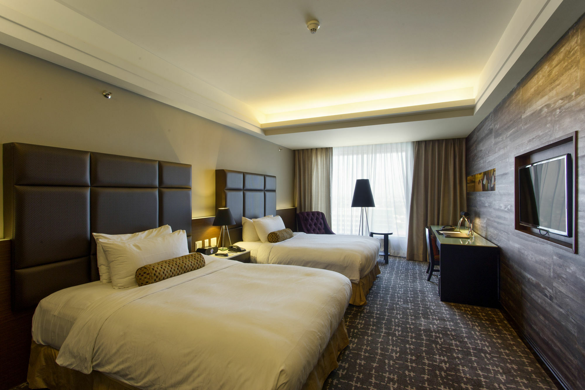 Hotel The Bellevue Manila à Muntinlupa City Extérieur photo