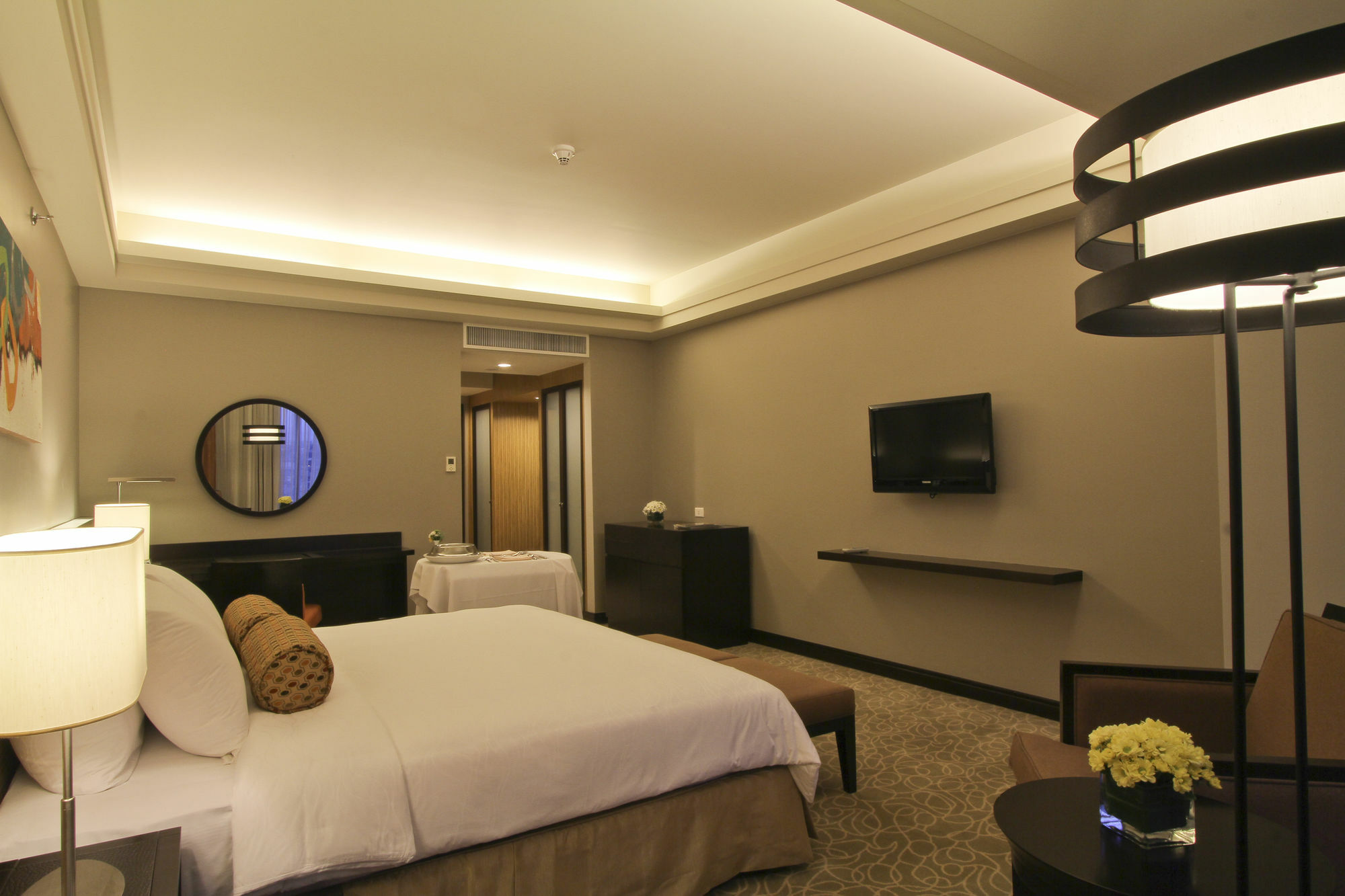 Hotel The Bellevue Manila à Muntinlupa City Extérieur photo