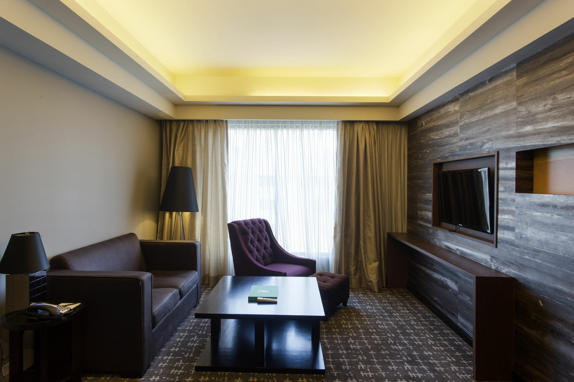 Hotel The Bellevue Manila à Muntinlupa City Extérieur photo