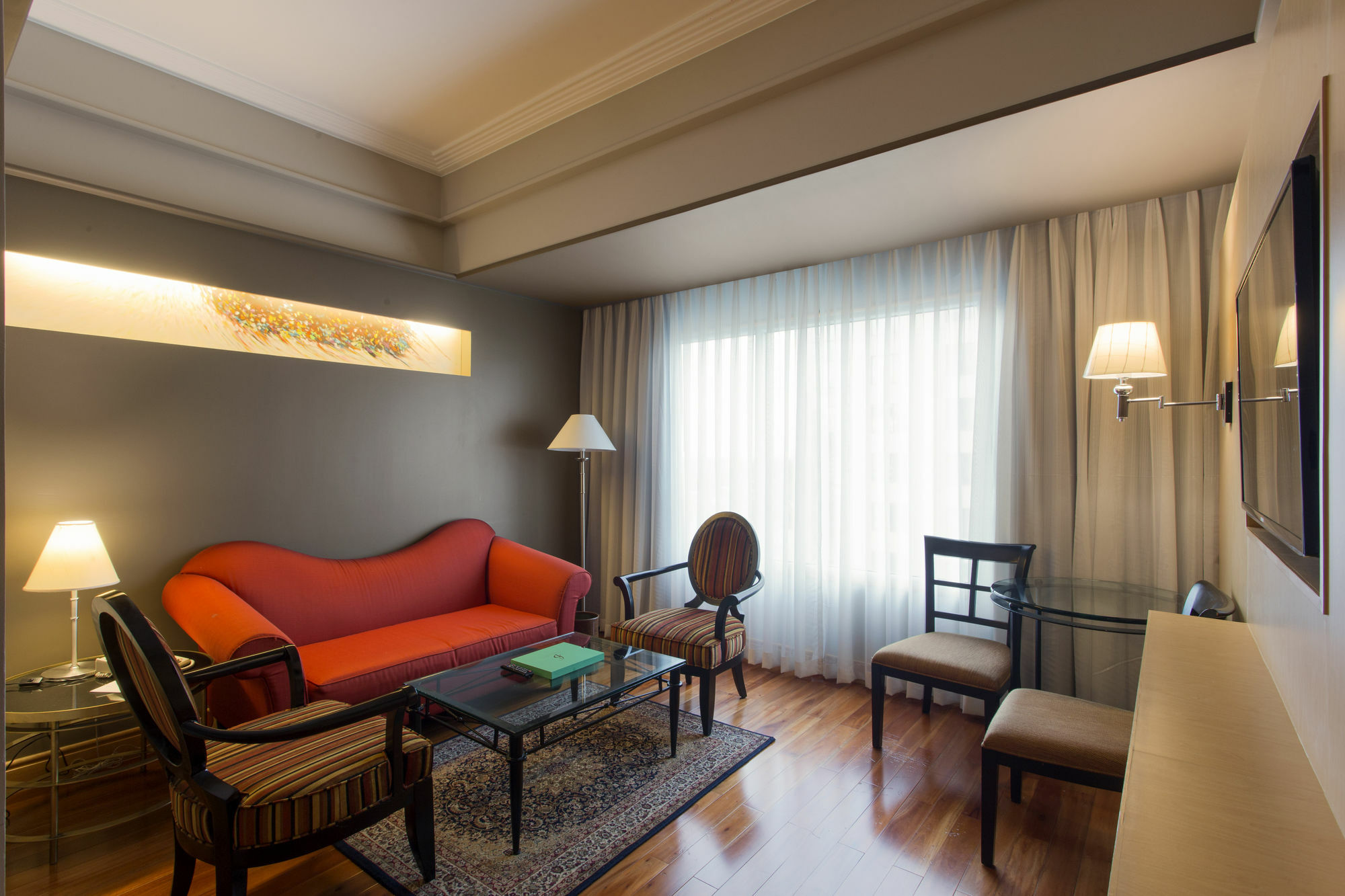Hotel The Bellevue Manila à Muntinlupa City Extérieur photo